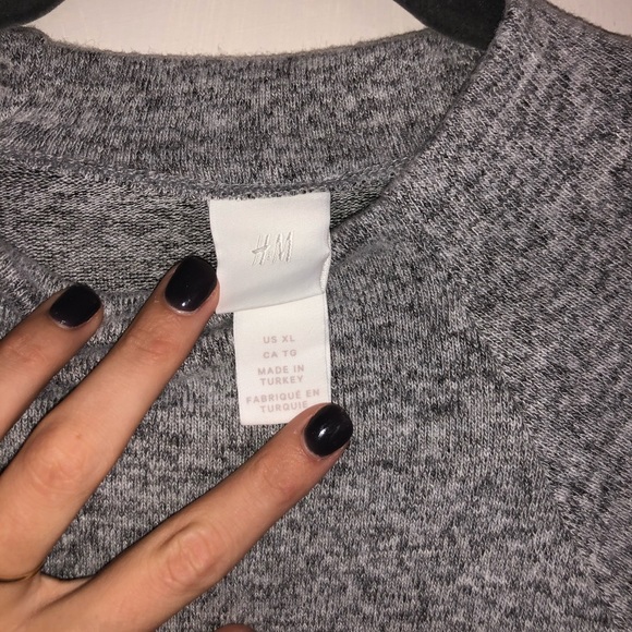 H&M’s Grey sweater - Picture 3 of 3